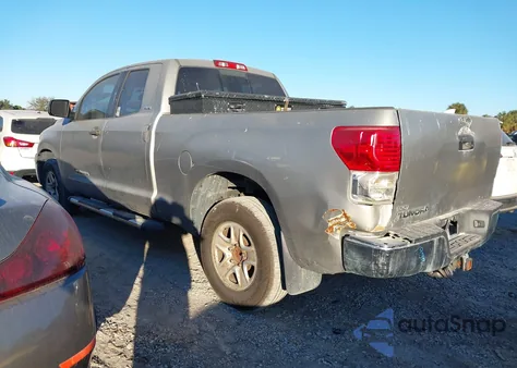 2011 Toyota Tundra Grade 4.6L V8 z USA, uszkodzony, nr VIN 5TFRM5F1XBX031064